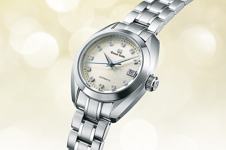 seiko women watch