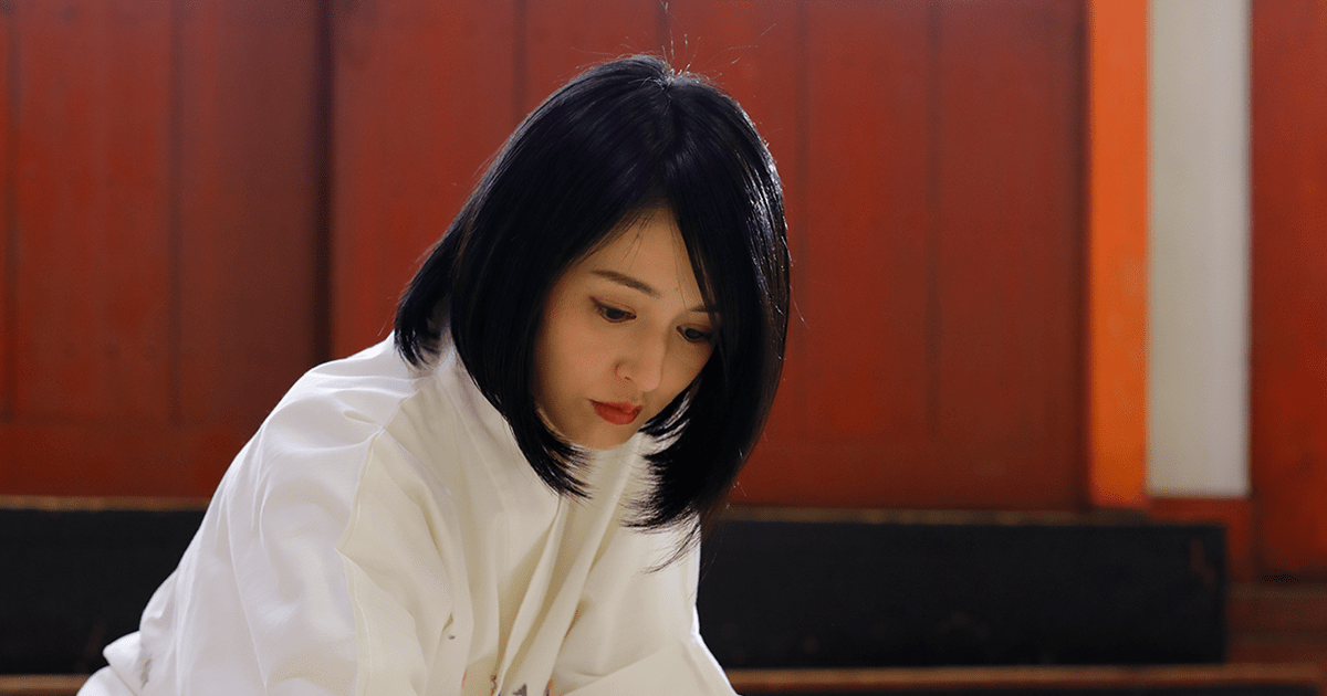 祈りと魂を込めた絵をとおして、“大和力”を世界へ発信 —— 小松 祈りと魂を込めた絵をとおして、“大和力”を世界へ発信 —— 小松