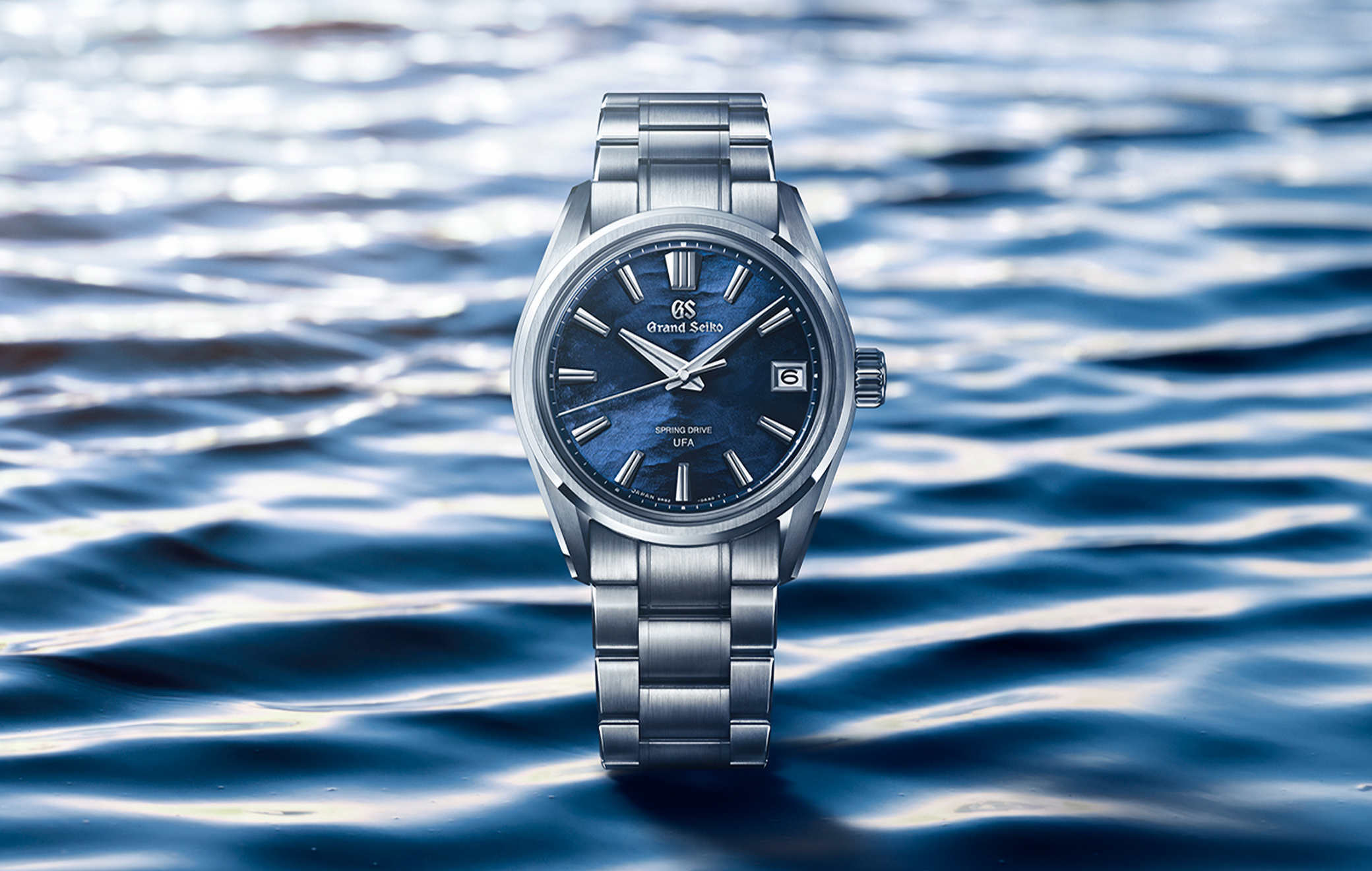 写真：Evolution 9 Collection SLGB015