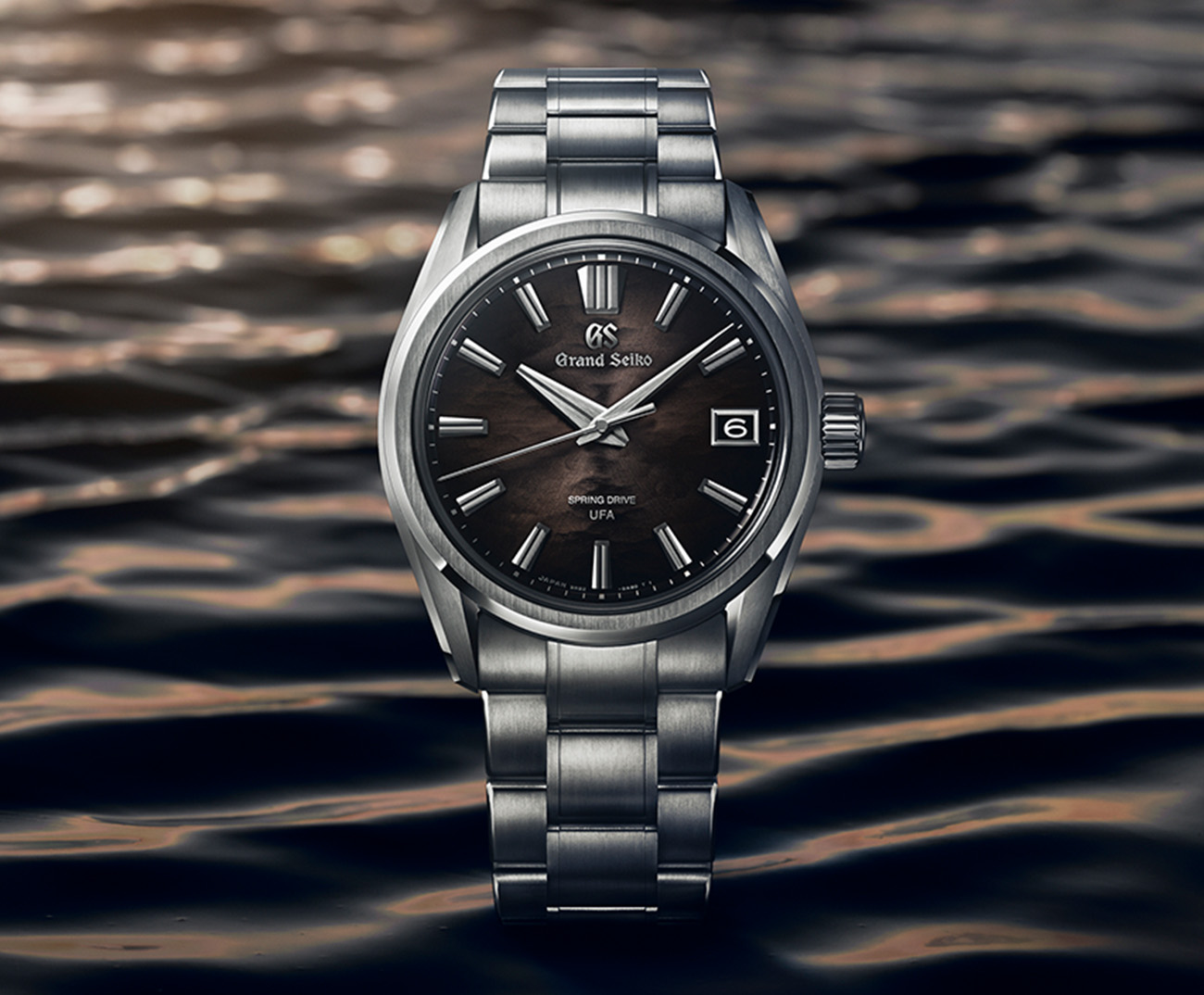 写真：Evolution 9 Collection SLGB007