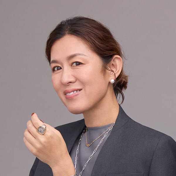 写真：大草直子さん