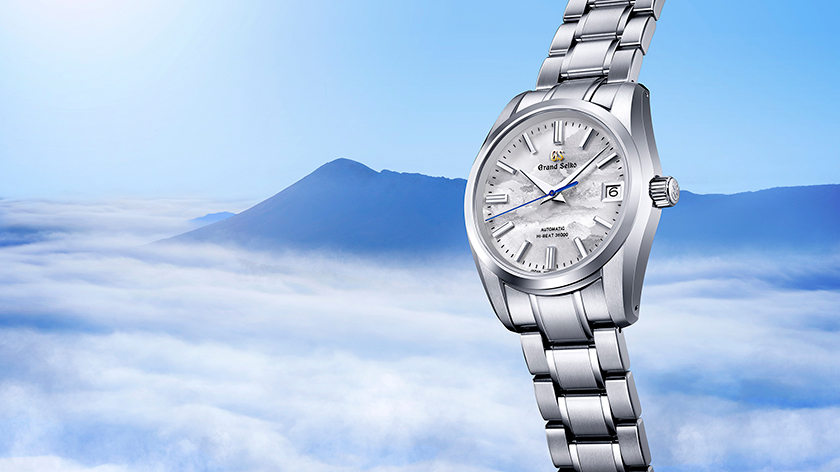 Grand Seiko celebra el 25 aniversario del Calibre 9S con dos ediciones especiales limitadas inspiradas en el cielo del Monte Iwate. Grand Seiko