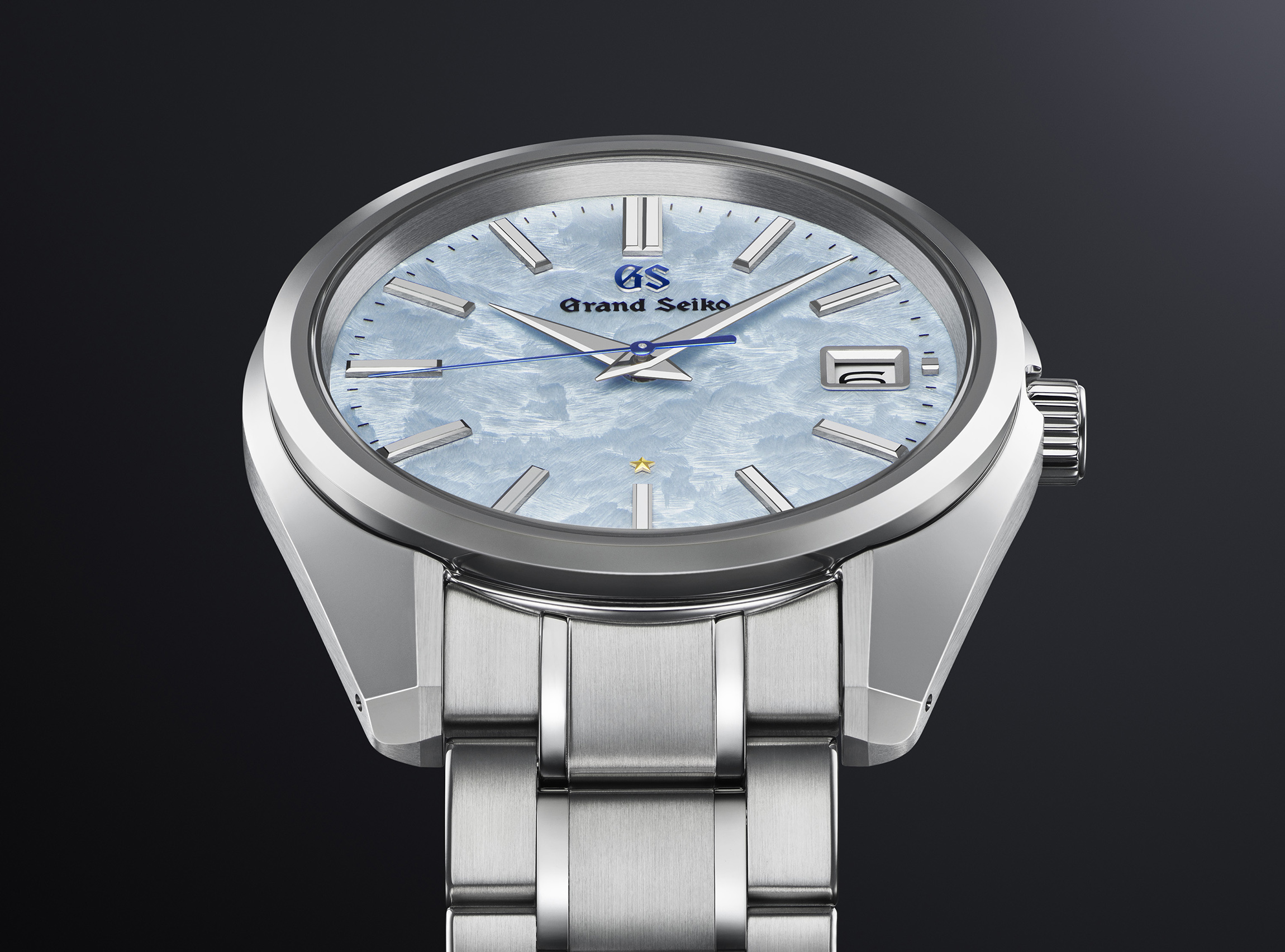 The 55th anniversary of the 44GS design is celebrated in a watch inspired  by the sea of clouds in Shinshu. | Grand Seiko