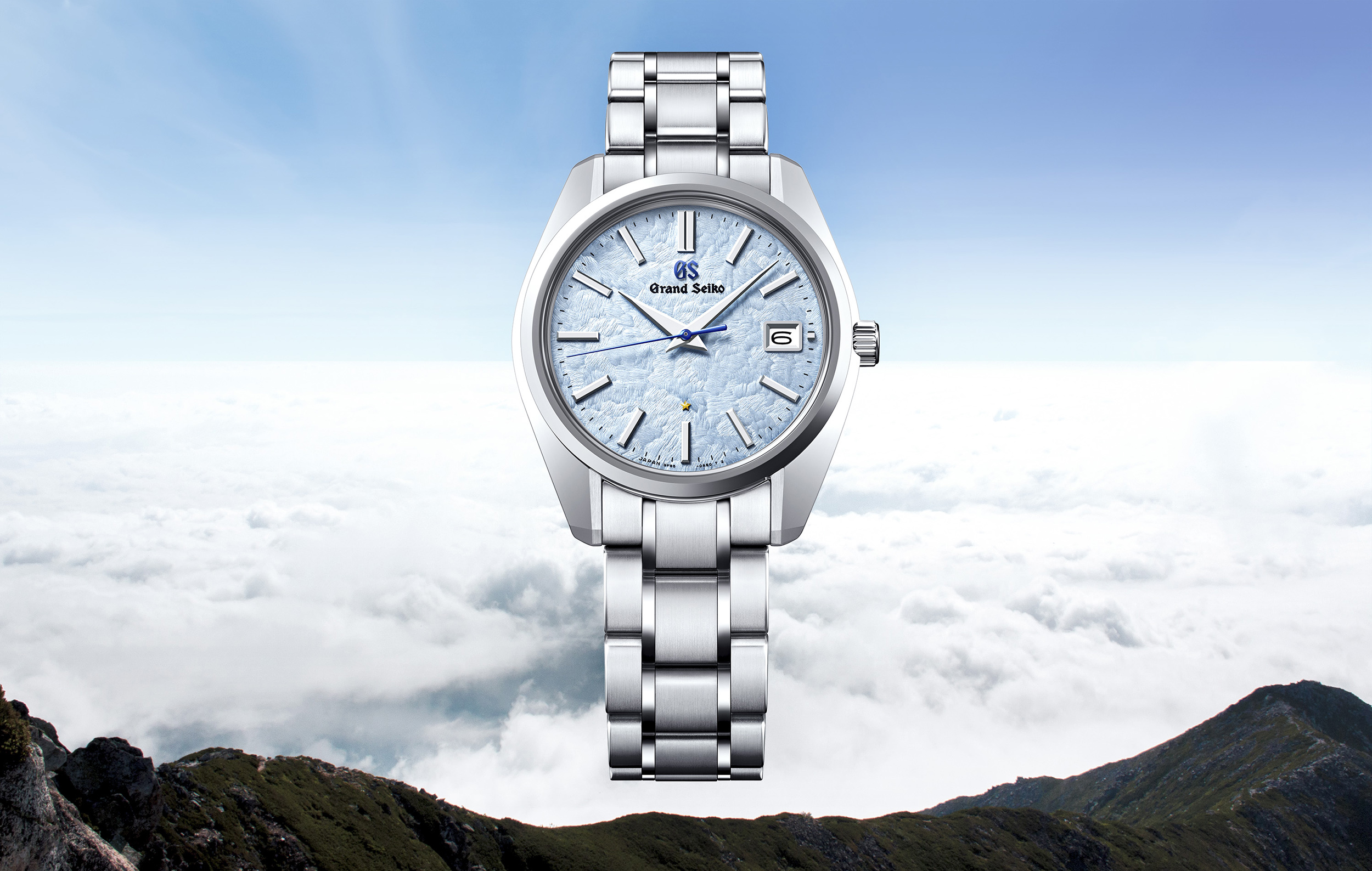 The 55th anniversary of the 44GS design is celebrated in a watch inspired  by the sea of clouds in Shinshu. | Grand Seiko